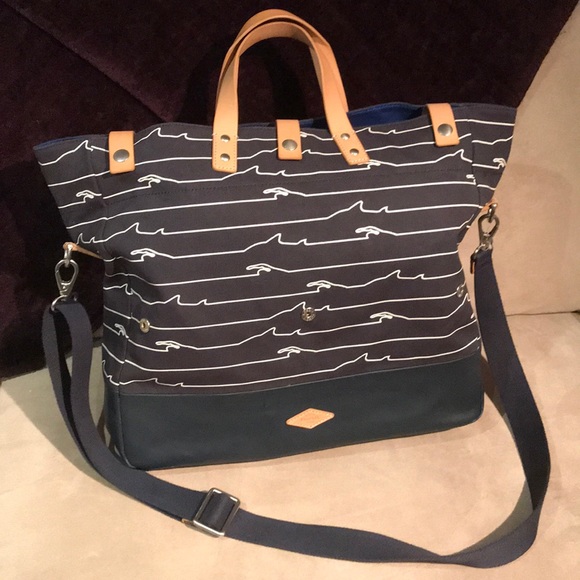 Fossil Handbags - HUGE Fossil Gordon tote NWOT